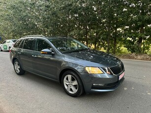 Skoda Octavia Combi Diesel 1.6 TDI DSG Ambition