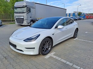 Tesla Model 3 Langstreckenbatterie Allradantrieb Dual Motor