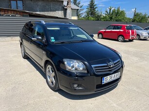 Toyota Avensis 2.2 D-CAT Combi Executive