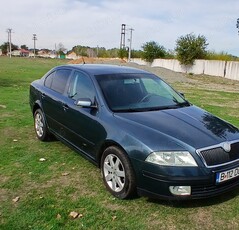 Vând Skoda Octavia 2