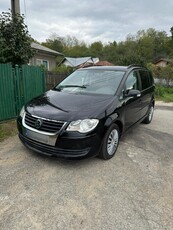 Volkswagen Touran facelift 7 locuri