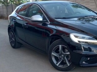 Volvo V40 D2 RDesign