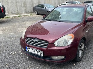 Hyundai accent