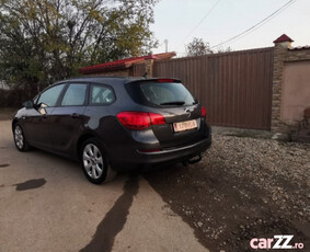 Opel Astra j 1.3 CDTI an 2011 euro 5