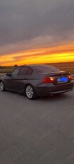 Vând BMW E90 320i