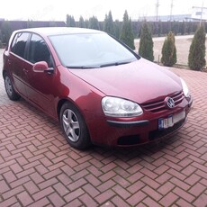 Vând golf V,1.9 diesel, cod motor BKC, an fabricație 2004