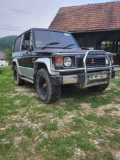 Vand mitubishi pajero1