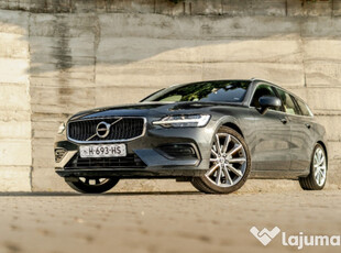 Volvo V60 T4 2.0 Momentum Pro an 2020