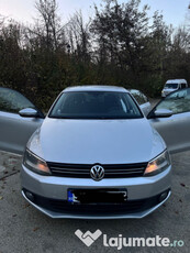 VW Jetta 1.6 TDI CR Bluemotion