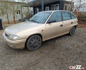 Opel Astra f cu climă funcțională