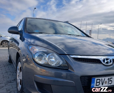 Hyundai i30 benzină și GPL