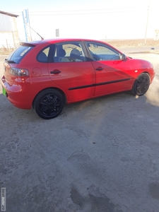 Proprietar vind Seat Ibița, 2006,benzina 1,2, km 129300,fff bine întreținută.D0