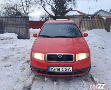 Skoda fabia, an 2005, 1.4 benzina = rate cu buletinul