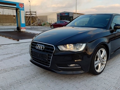 Audi A3 benzina 1.4 TFSI Automat S-Line Dej