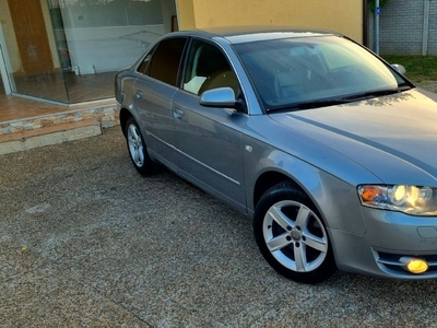 Audi A4 S-Line 2.0 Euro 4 (Piele , Bi , Xenon , FULL) Arad