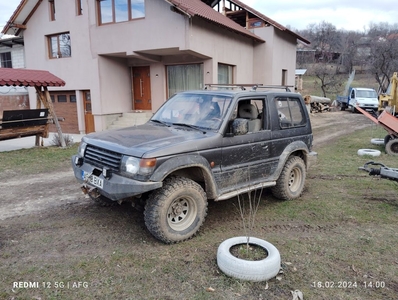 Mitsubishi Pajero 4x4 Schitu Golesti