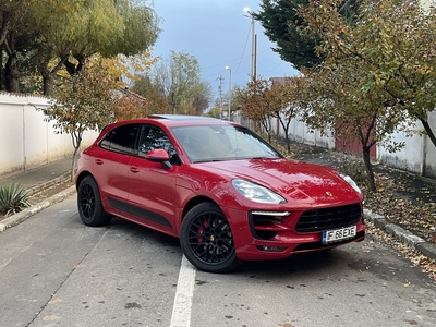 Porsche Macan GTS 360cp LED Chrono Panoramic Shadow Line Rosu