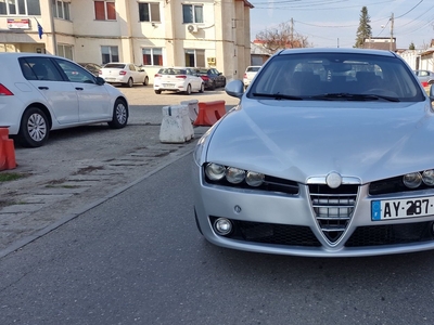 Vând schimb alfa Romeo 1.9 150 cp Afumati