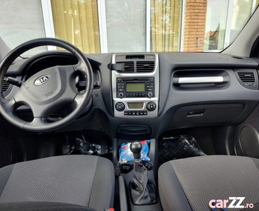 Kia Sportage 2009 2.0 i + gpl 141CP