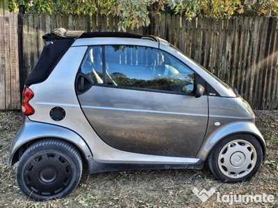 Smart fortwo decapotabil