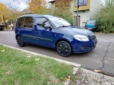 Skoda Roomster 1.2i an 2009 ,AC, scaune incalzite