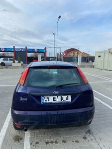 Vând Ford Focus benzina