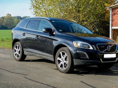 Volvo xc60 D3 2.0 automat summum full 2013