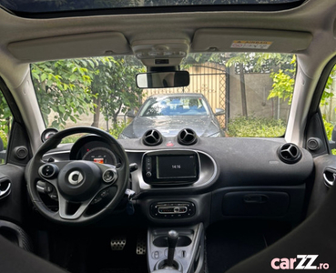 Smart fortwo 2018 full option negociabil