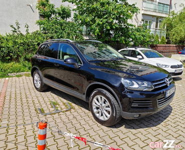 VW Touareg 3.0 V6 245cp | Proprietar PF prin Porsche Leasing Romania