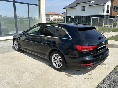 Persoana fizica vand Audi A4 Avant 2016