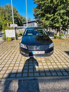 Vând Volkswagen Passat B7-2011