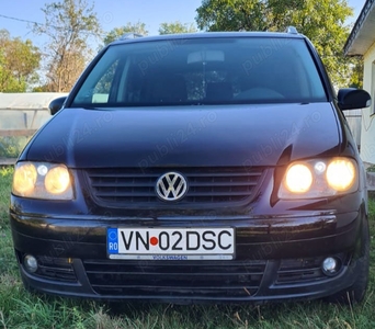 Vând Volkswagen touran