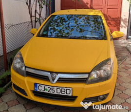 Opel Astra H masina