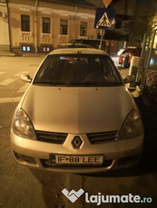 Renault Symbol Mașina de oraș