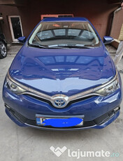 Toyota auris 1.8 masina