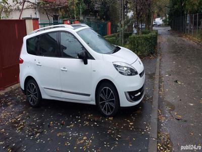 Renault Grand Scenic ENERGY TCe 115 S&S Bose Edition