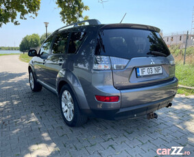 Mitsubishi Outlander 2, 7 locuri, 4x4