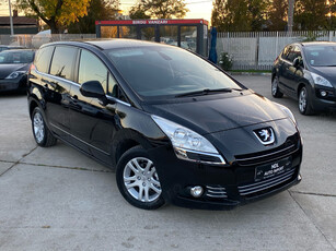 peugeot 5008 1.6 d spatioasa de familie navi klima