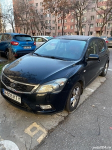 4000 Euro - Kia Cee d 2009 -1.4 benzină - 97000KM - inmatriculata persoana fizica