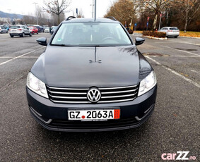 Volkswagen Passat Xenon adaptiv Cornering**Dublu Climatronic**Pilot Au