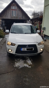 Mitsubishi Outlander 4WD, 2012