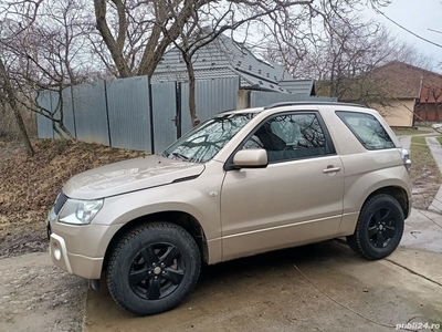 Suzuki Grand Vitara 1.9 JT 3 usi