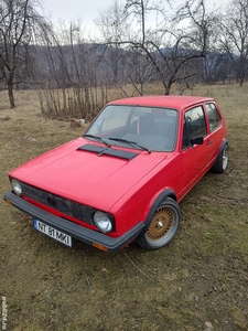 Volkswagen Golf 1 din 1982