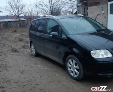 Vw touran 2.0 TDI 140 cp 6+1 trepte