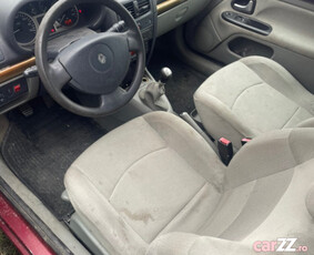 Renault clio 2 masina