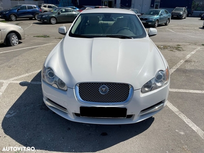 Jaguar XF 2.7D Premium Luxury