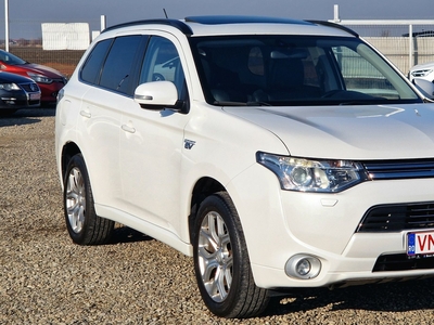 Mitsubishi Outlender PHEV PLUG-IN HYBRID Mandresti-Munteni