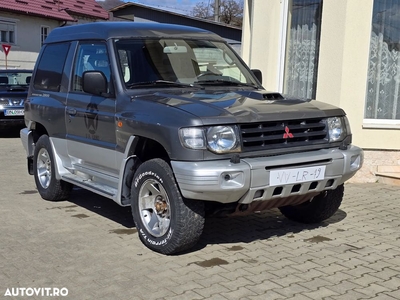 Mitsubishi Pajero Metal Top 2.5 TD GL