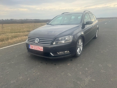 Okazie vand vw passat an 2011/8 impecabila km reali 100% Lugoj