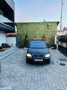 Opel Zafira 1.8i Elegance